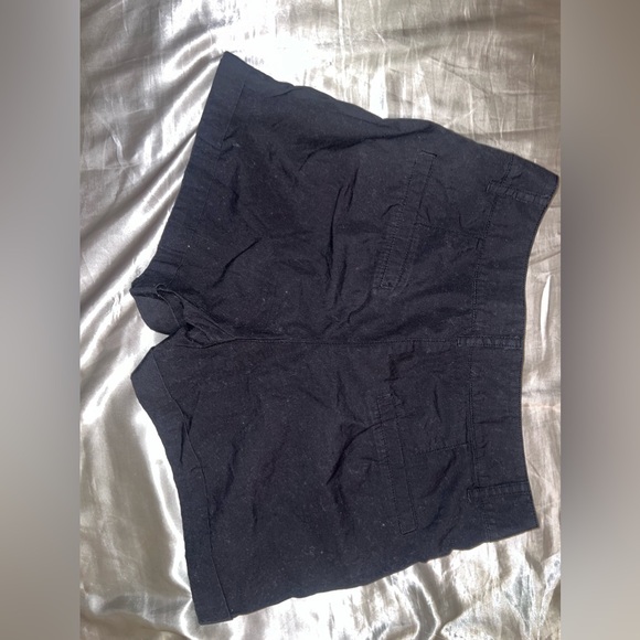 Black shorts - Picture 2 of 2